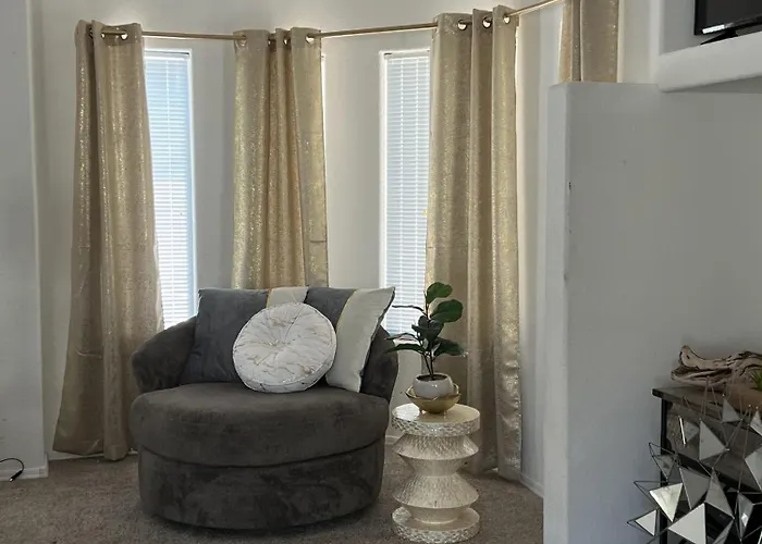 Holiday home Desert Glam On The Golf Course Lake Havasu City
